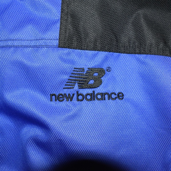 Vintage New Balance Windbreaker (XL) - Picture 3 of 5